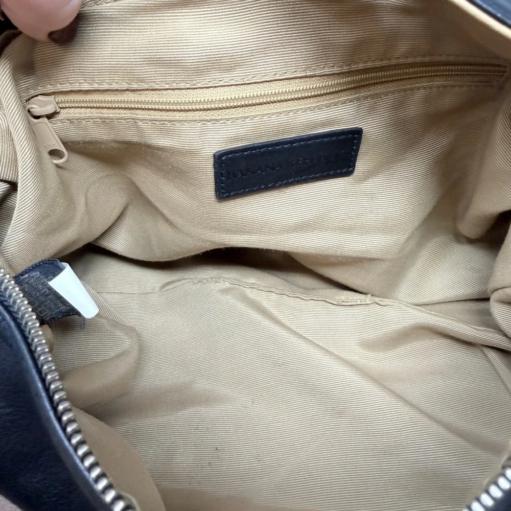 Banana Republic brand banana